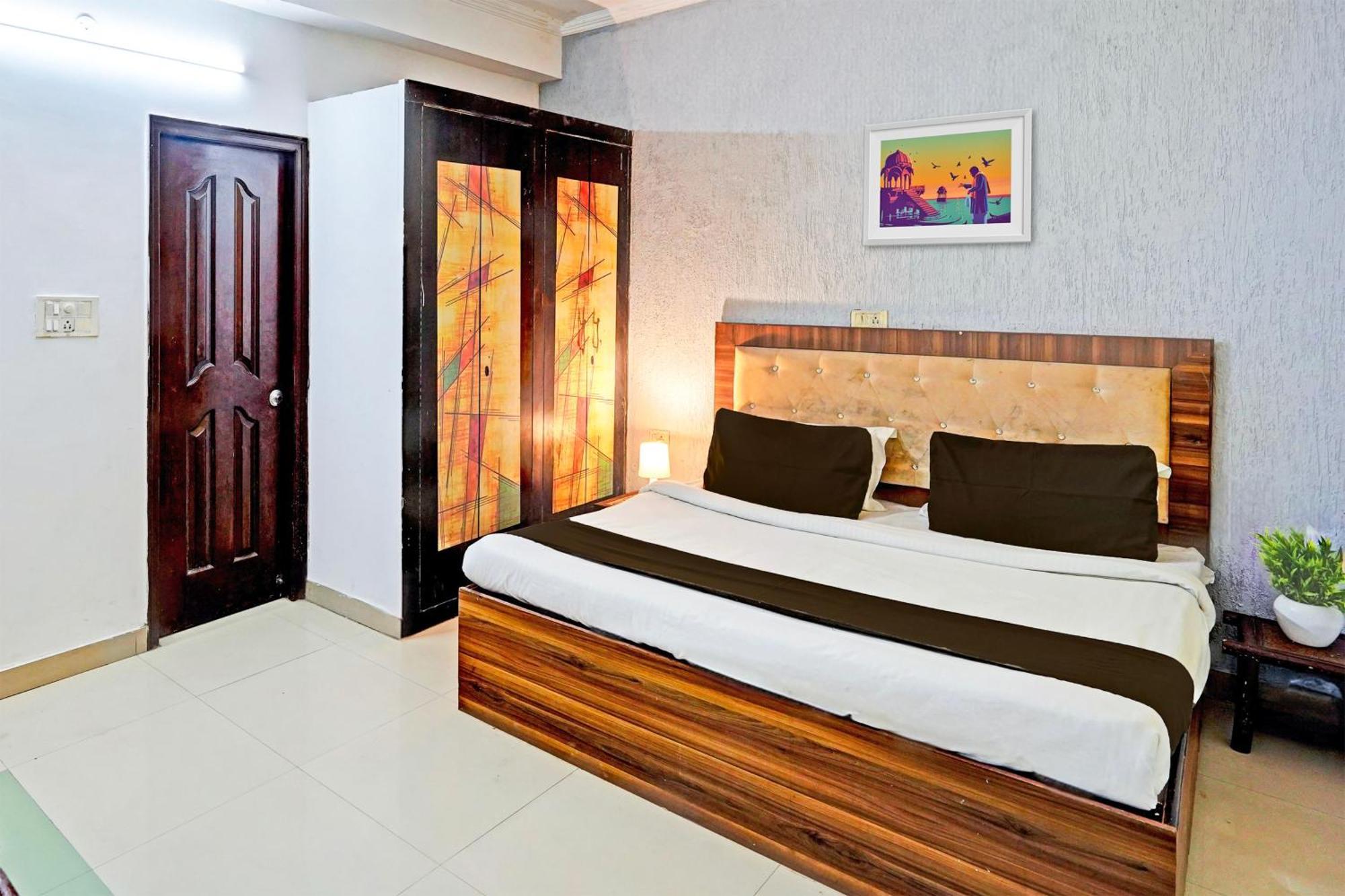 Super Hotel O Palm Dehradun Buitenkant foto